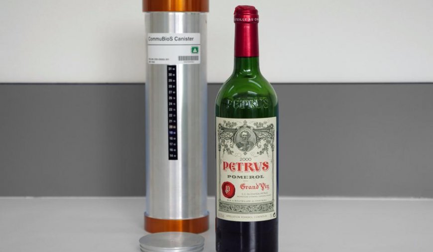 Petrus 2000, învechit în spațiu, se așteaptă să se vândă cu 1 milion de dolari.