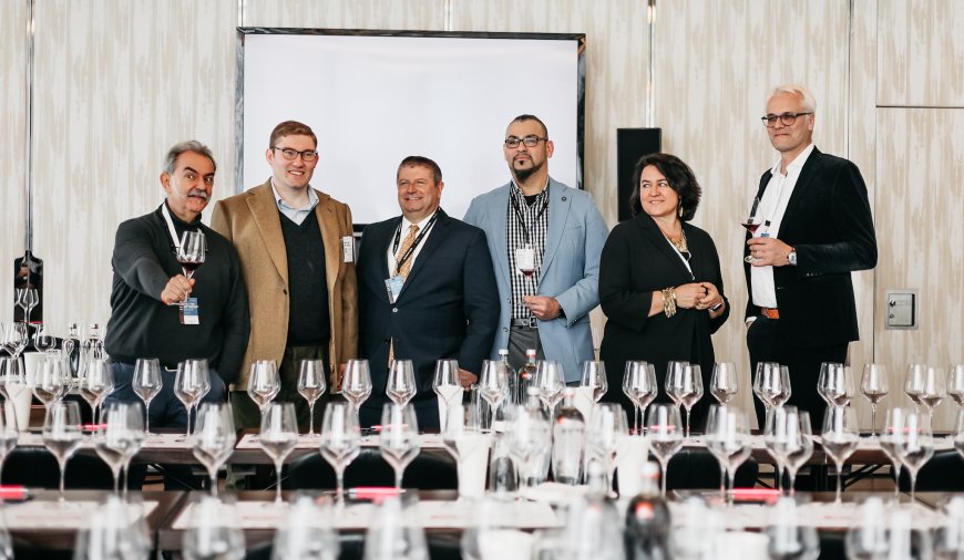 Vorbind despre tendințe cu echipa Robert Parker, Wine Advocate.